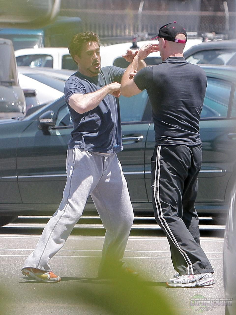 Illustration for article titled Tony Stark Makes A New Friend In Iron Man 2 Set Photos. Plus Doctor Who Regeneration Hints!